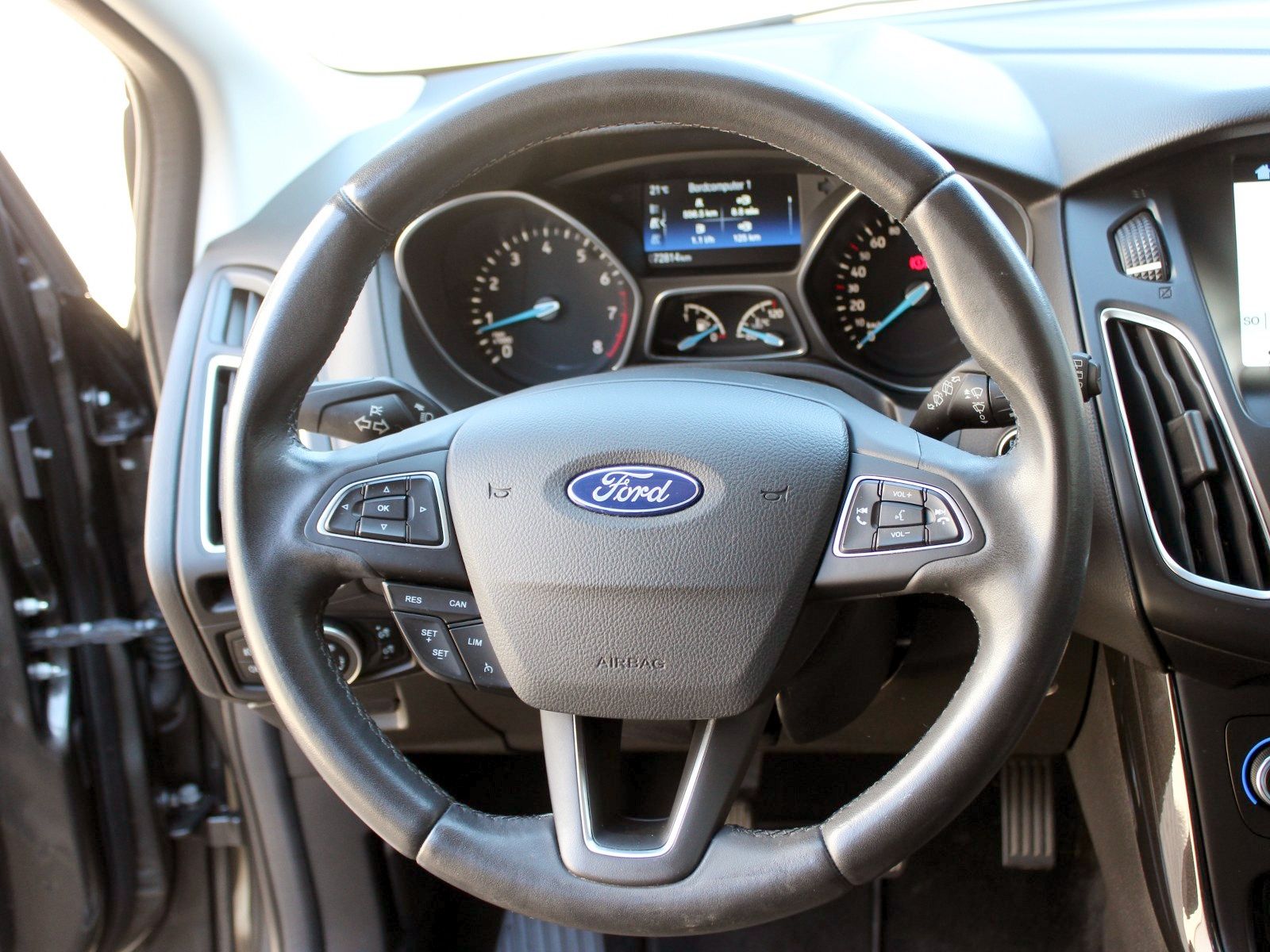 Fahrzeugabbildung Ford Focus Titanium 1,5 EcoBoost Start/Stopp