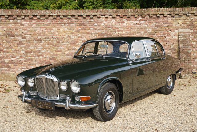 Jaguar Daimler Sovereign 420 Saloon Marque specialist r