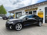 Audi A3 Limousine 1.5 TSI sport *Pano/Schiebedach - Audi A3 mit Benzin-Antrieb: Limousine, 1.5