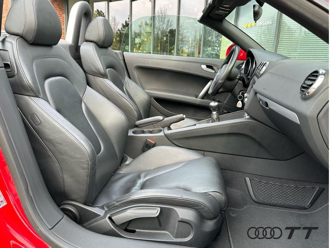Audi TT Roadster 2.0 TFSI -
