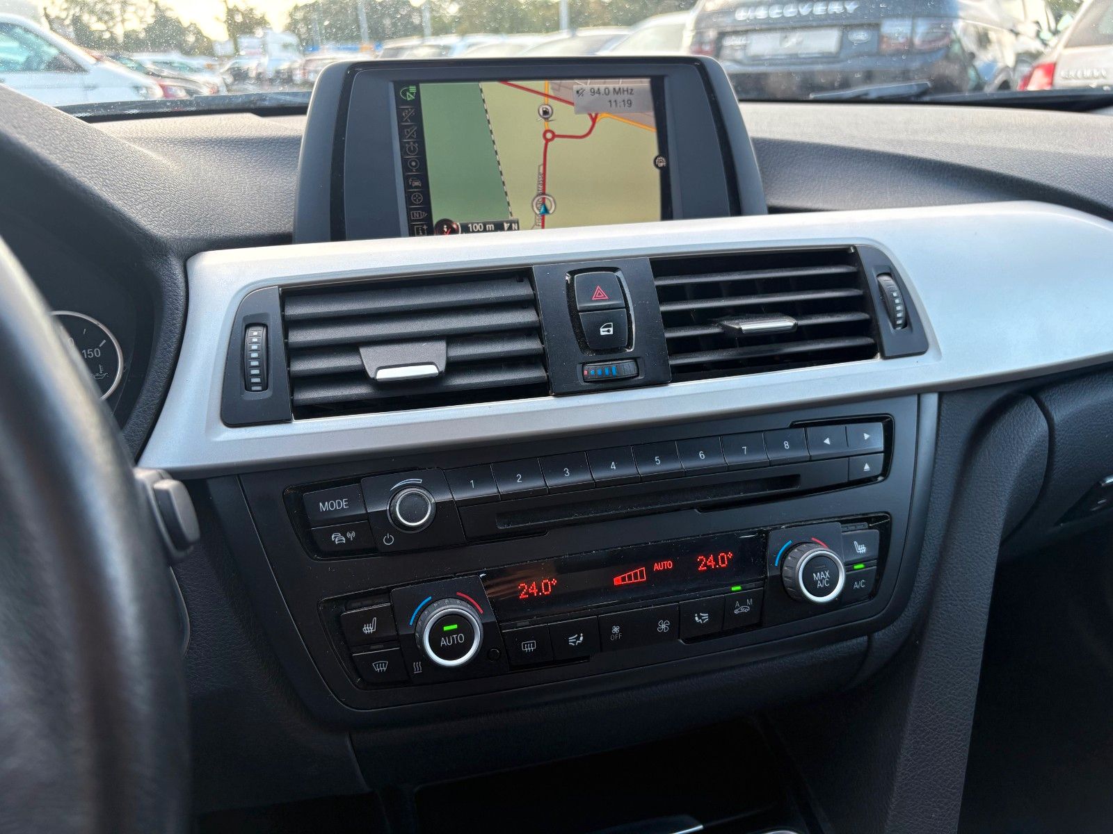 Fahrzeugabbildung BMW 320d Tour. Navi PDC 18"LMR 1.HAND Klimaautomatik