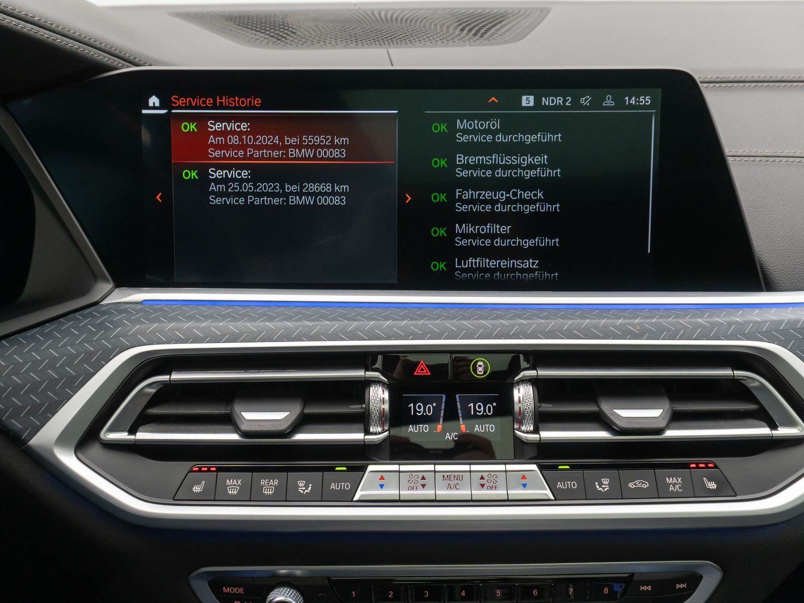 Fahrzeugabbildung BMW X7 xD40d M Sport Panorama 360°Laser HUD SoftCL