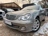 Mercedes-Benz C 180 Kompr. 1.Hand*Navi*Schiebedach*SitzHz.*Tem - gebrauchte Mercedes-Benz C-Klasse aus dem Jahr 2007