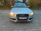 Audi A4 B8 - Audi 80 mit Benzin-Antrieb: Kombi