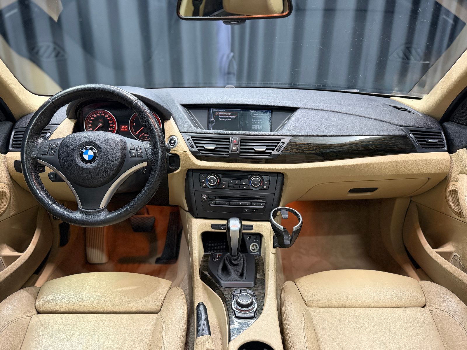 Fahrzeugabbildung BMW X1 xDrive 23d|RF-CAM|PANO|NAVI|AUTOMATIK|AHK
