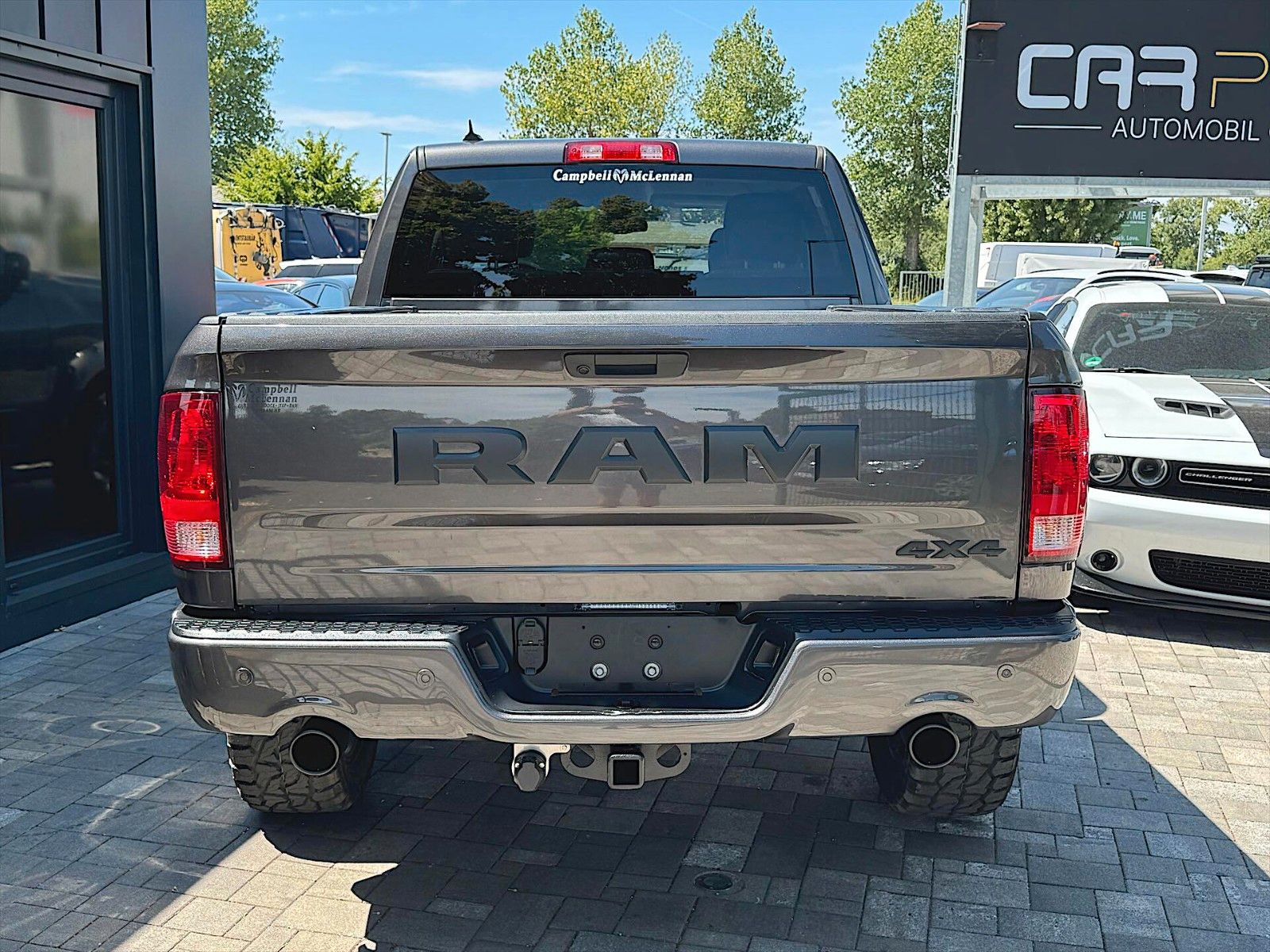 Fahrzeugabbildung Dodge RAM 5.7 V8 HEMI SPORT Offroad NIGHT 4x4 RAM BOX