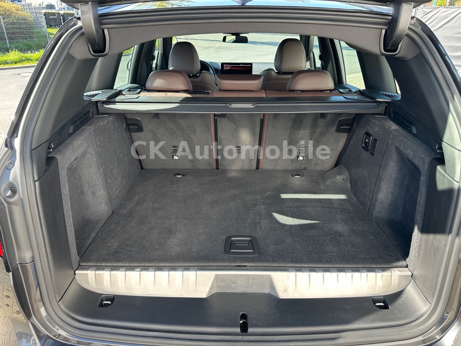 Fahrzeugabbildung BMW X3 xDrive30e M-Sport/Navi/Laser/Head-Up/Kamera