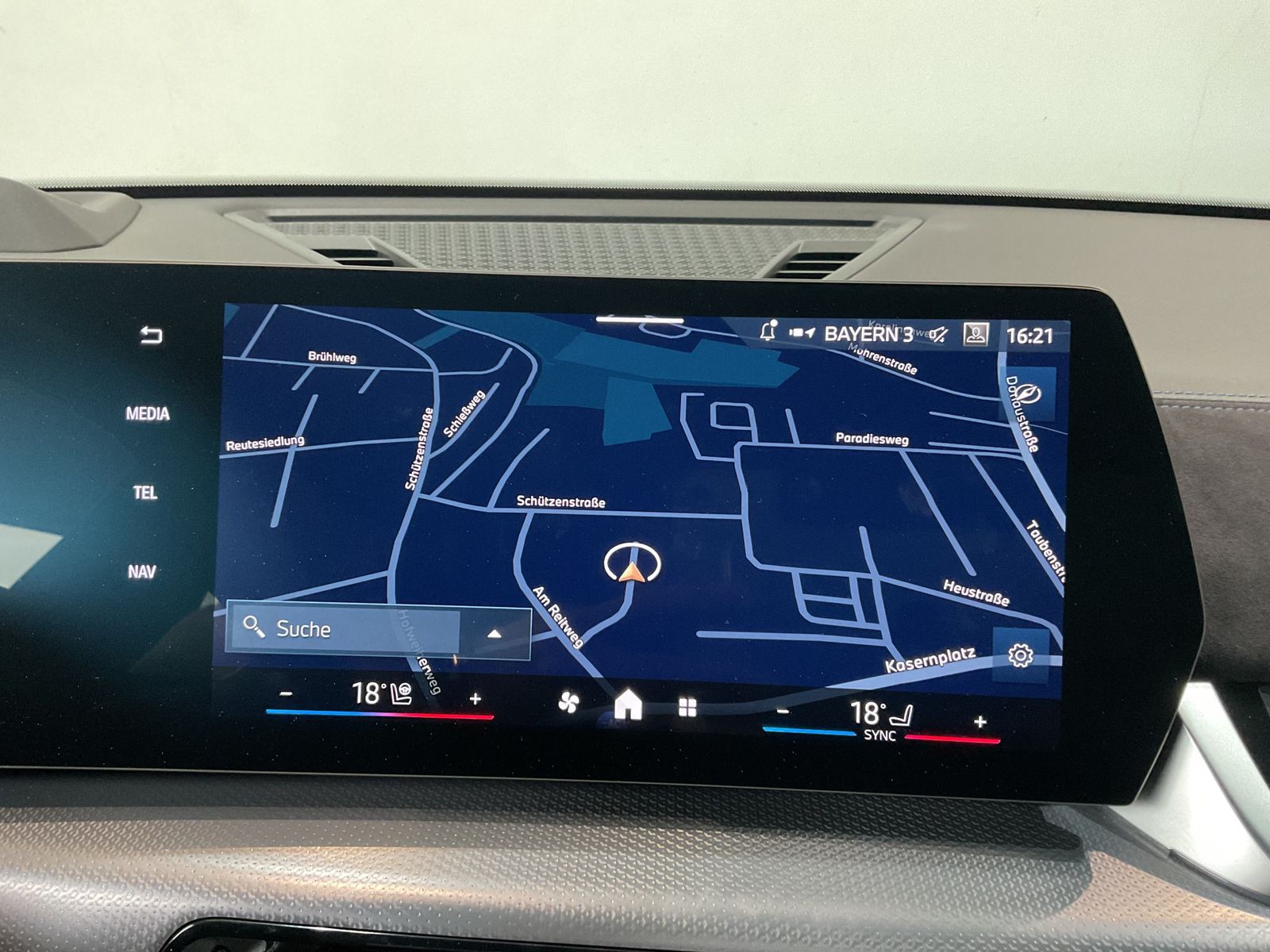 Fahrzeugabbildung BMW iX2 xDrive30 |M Sportpaket |Aktivsitz |19 M LMR