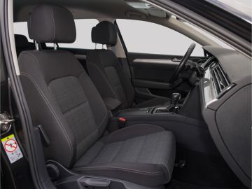 Volkswagen Passat Variant Business 1.5 TSI AHK Navi DSG