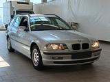 BMW 320d touring Automatik Klimaautomatik - BMW 320 aus 2001: Kombi