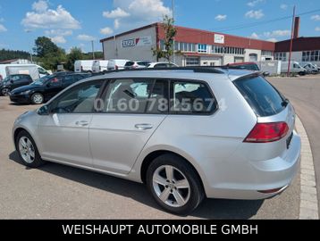 Volkswagen Golf - 10