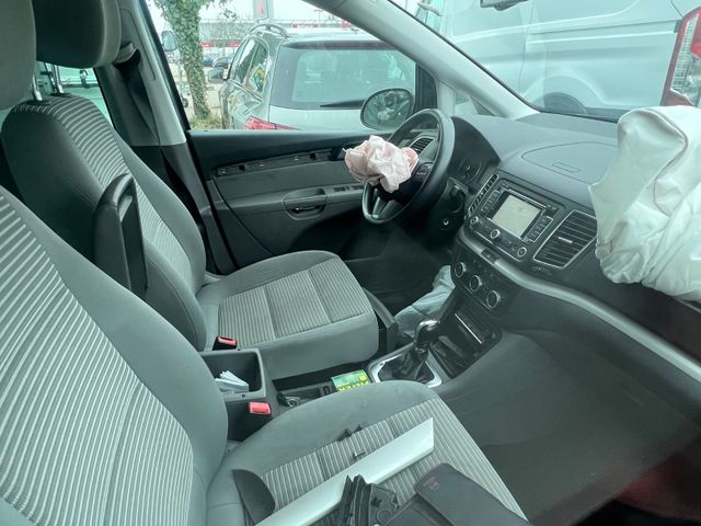 Fahrzeugabbildung Seat Alhambra Style Automatik Motor läuft