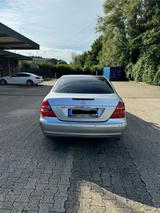 Mercedes-Benz Mercedes E240 LPG Prins - Mercedes-Benz E 240 mit LPG-Antrieb