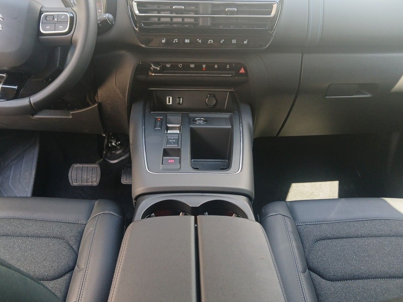 CITROEN C5 Aircross Plus Hybrid - Bild 16
