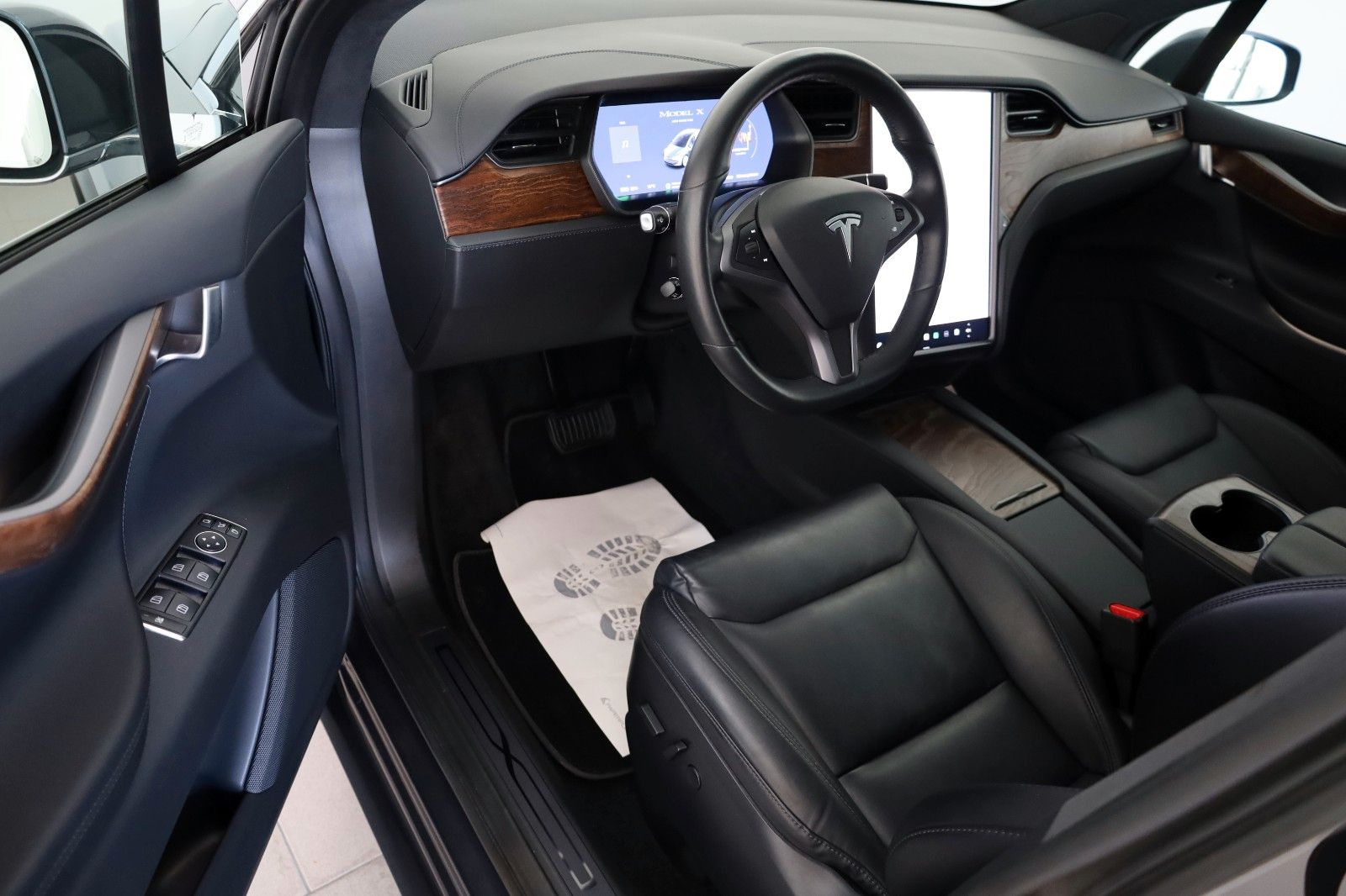 Fahrzeugabbildung Tesla Model X Long Range 100kWh 562CV,SH,Kamera,Pano