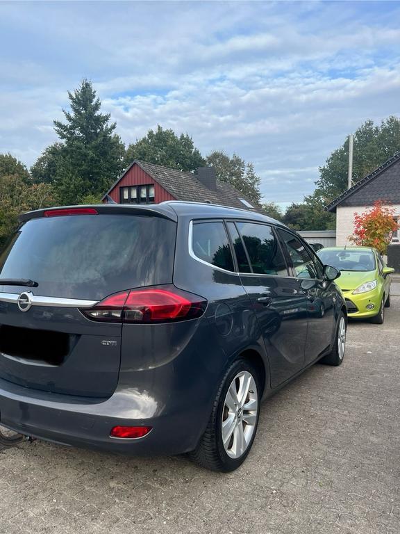Opel Zafira Tourer