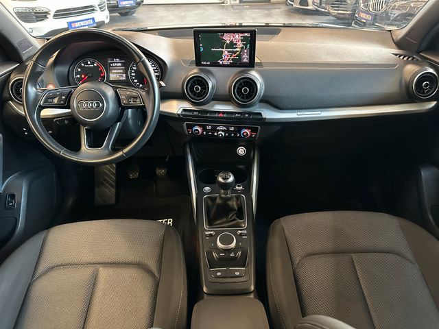 Audi Q2 30 TFSI sport *NAVI*TEMPOMAT*PDC*LED*SZHZ*