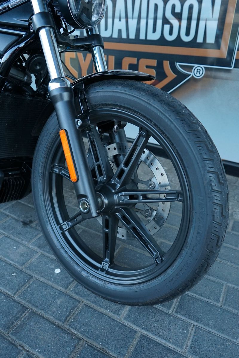 Fahrzeugabbildung Harley-Davidson Sportster Nightster 975 Jekill Ape Lenker Vorve