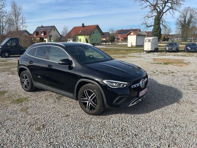 Mercedes-Benz GLA 200 GLA 200 (247.787)