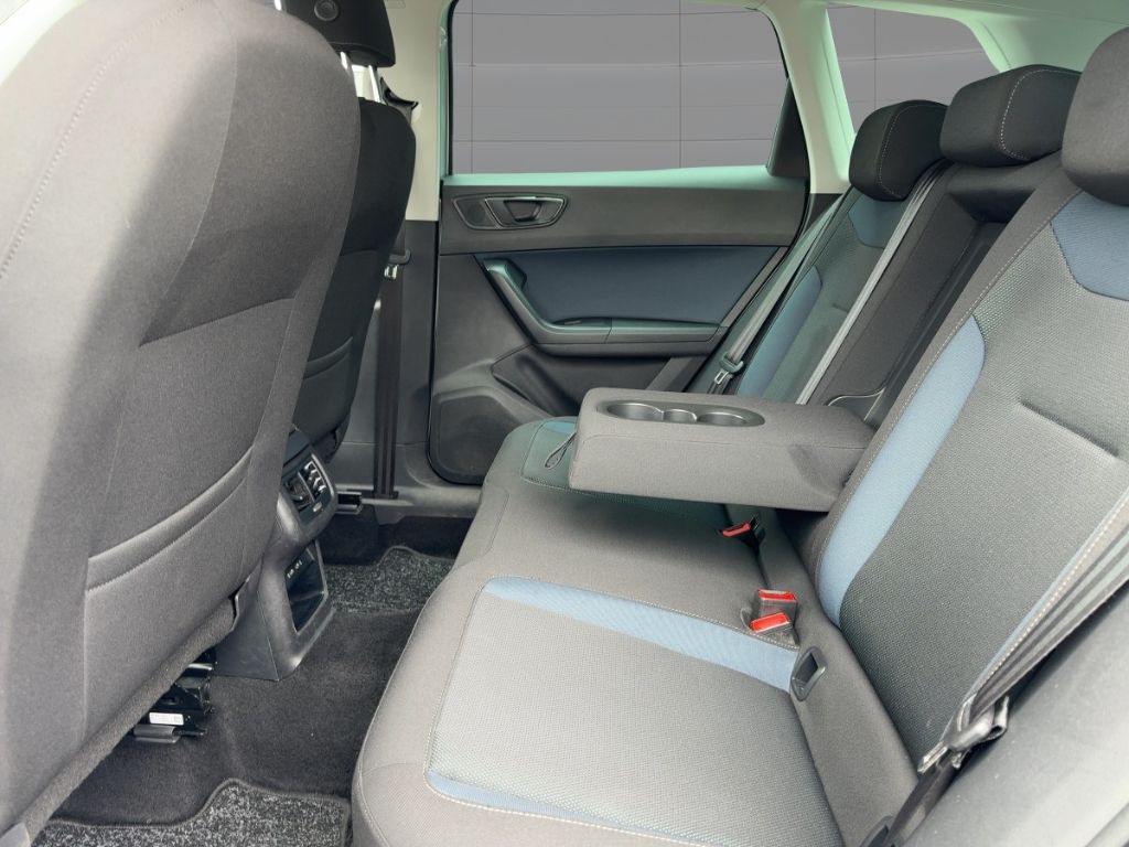Fahrzeugabbildung SEAT Ateca DIESEL AUTOMATIK RÜCKFAHRK.