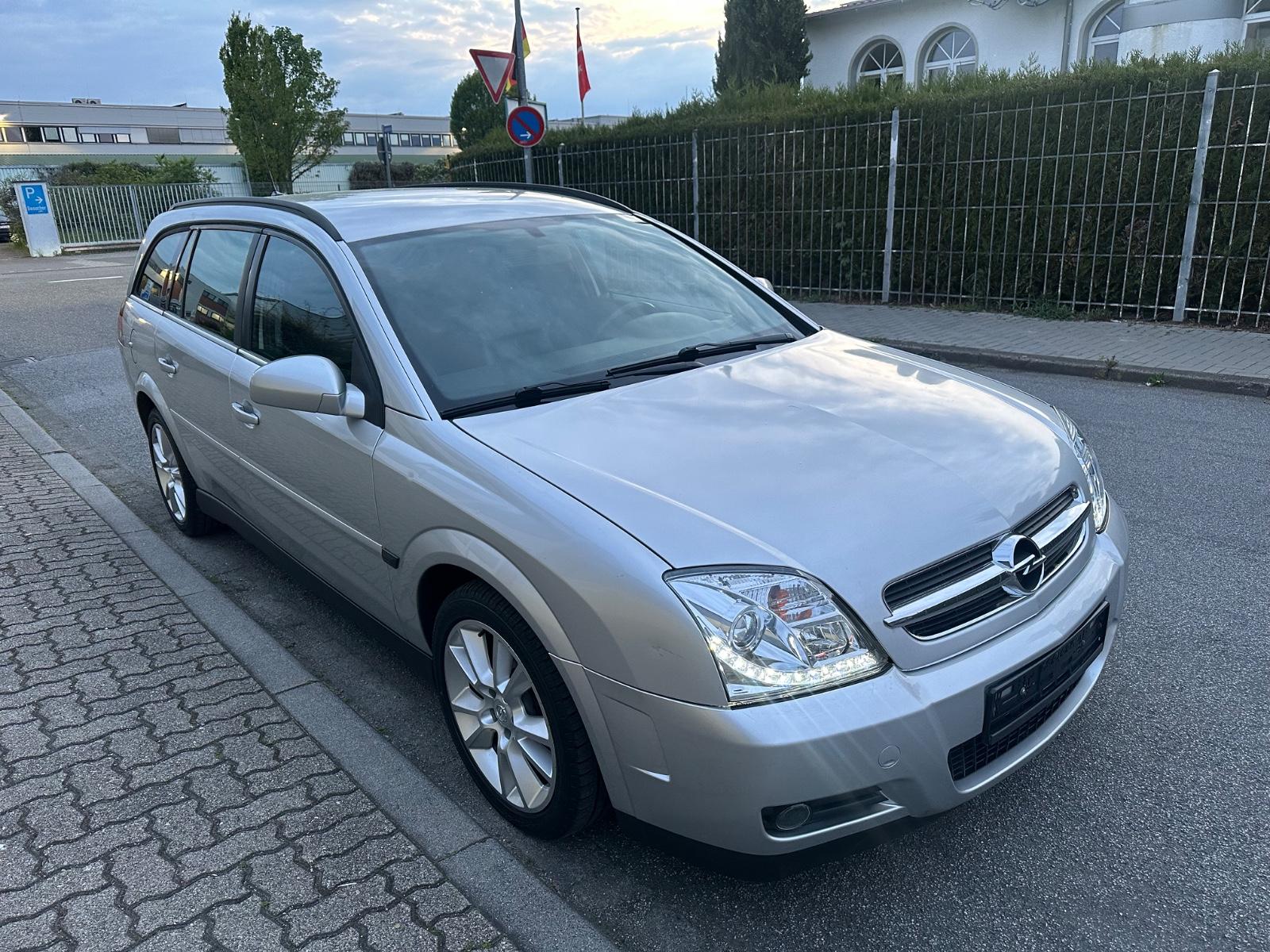 Opel Vectra Caravan 1.9 CDTI First Edition,Automatik