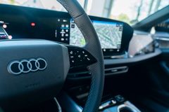 AUDI A6 TDI quattro/ LUFTFAHR./ 21"/ TECH PRO/ S LINE AUDI A6 TDI quattro/ LUFTFAHR./ 21"/ TECH PRO/ S LINE