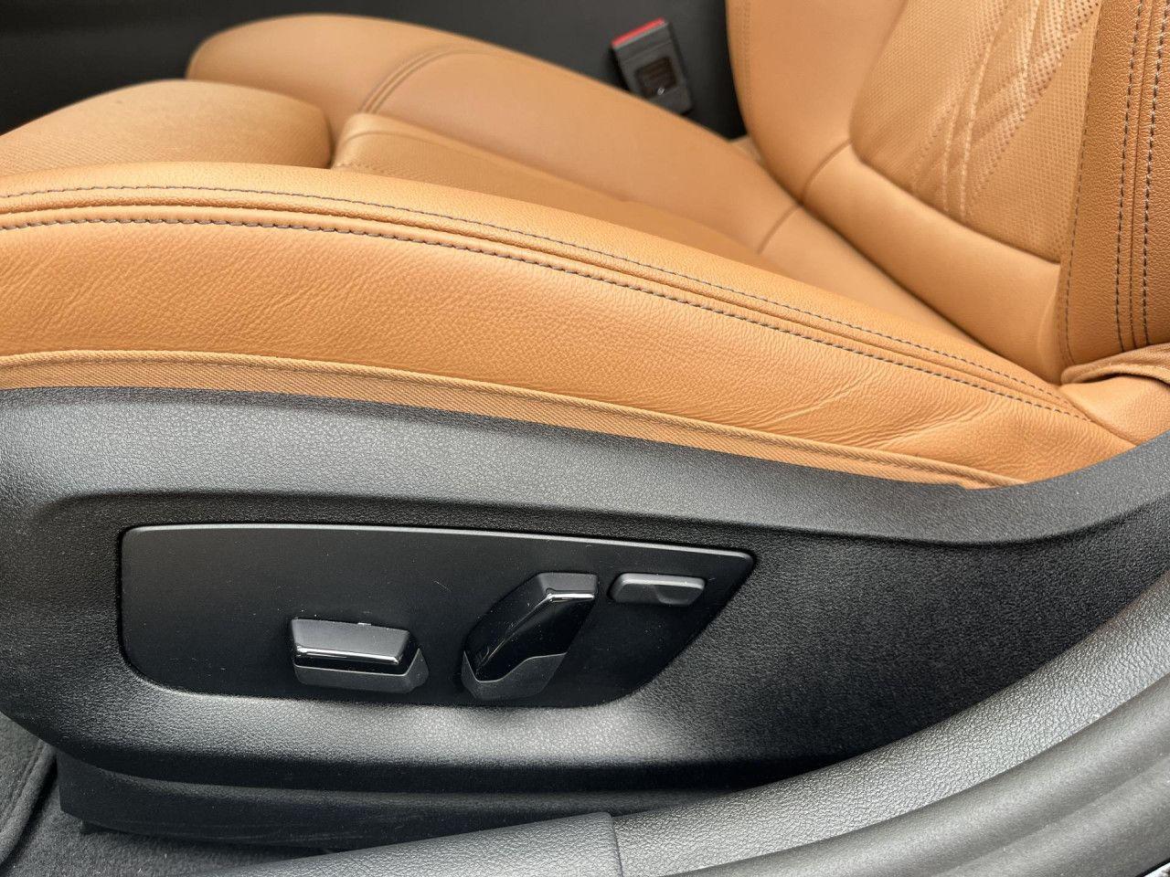 BMW 530e Tour HUD Pano Laser SpoSi RFK HiFi LiveProf