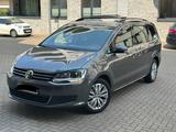 Volkswagen Sharan 2.0 TDI SCR DSG Comfortline Keyless Go - VW Sharan in Duisburg