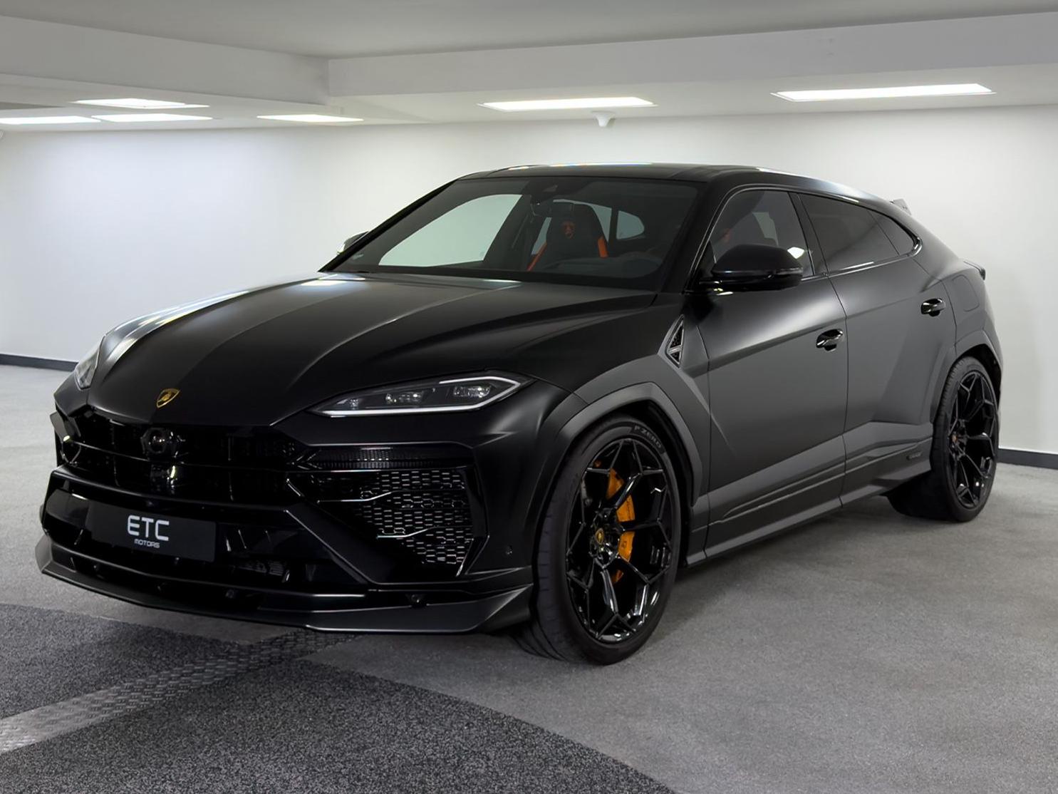 Lamborghini Urus 4.0 V8 SE *NOVITEC*AKRAPOVIC*