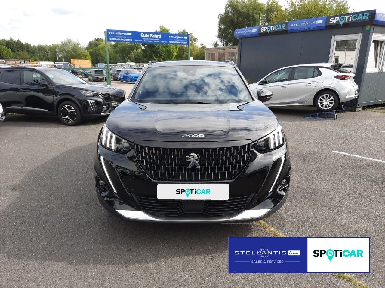 Peugeot 2008 GT Automatik 1.Hand Kamera SHZ imagem 2