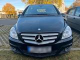 Mercedes-Benz Mersedes Bens B 160 - Mercedes-Benz B 160 aus 2011