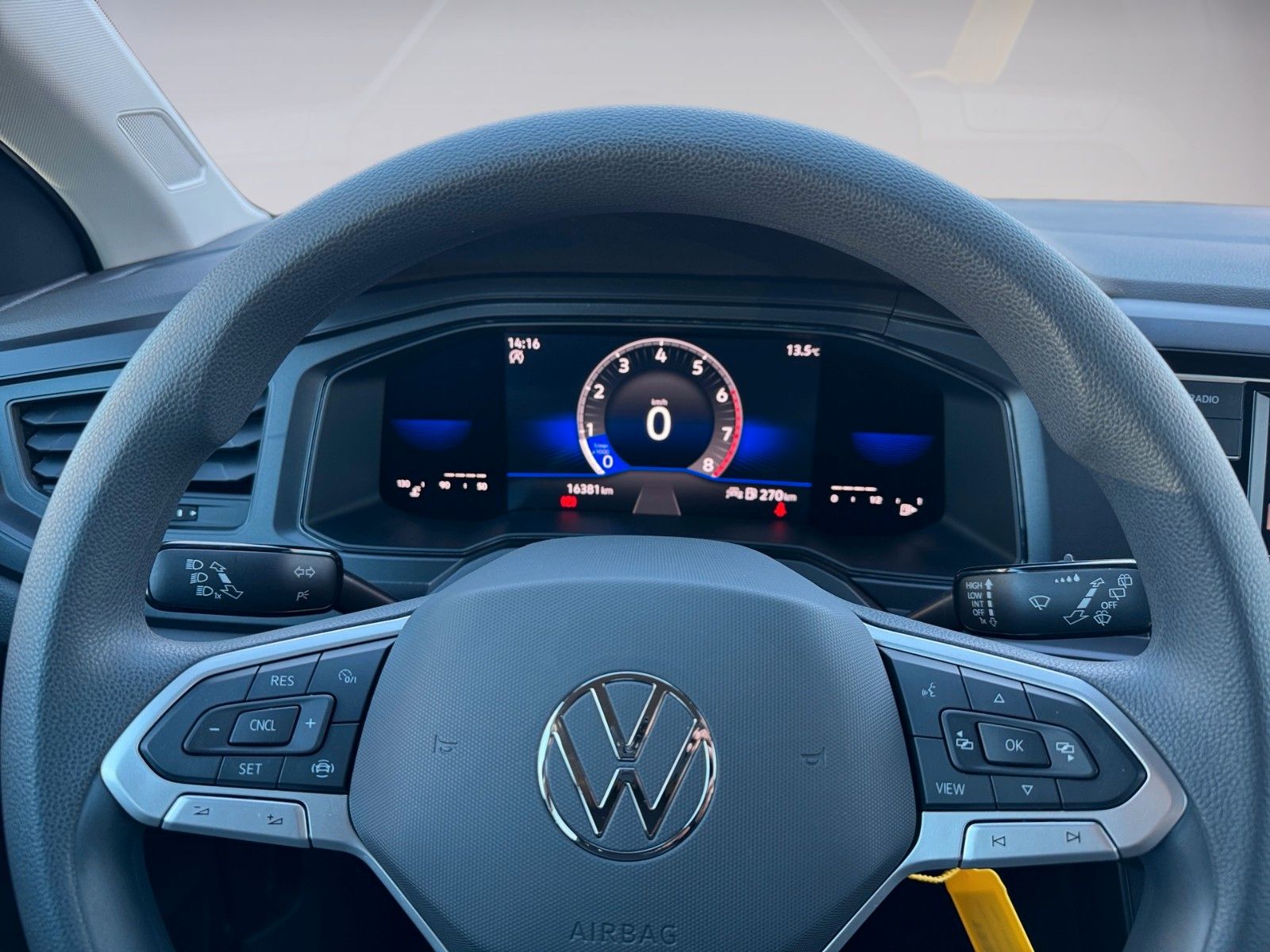 Fahrzeugabbildung Volkswagen Polo 1.0 MPI  FRESH