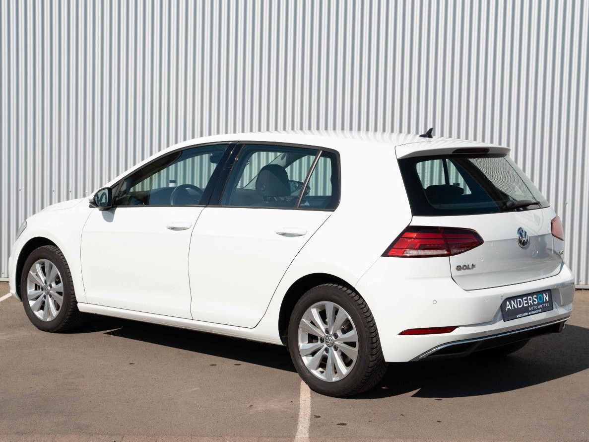 Fahrzeugabbildung Volkswagen GOLF VII LIM 1.4 TSI LED KAM NAVI MFL PDC SHZ