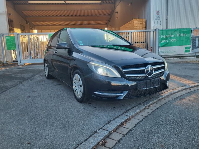 Mercedes-Benz B 200 B -Klasse B 200 CDI Navi LED Bi-Xenon Pano