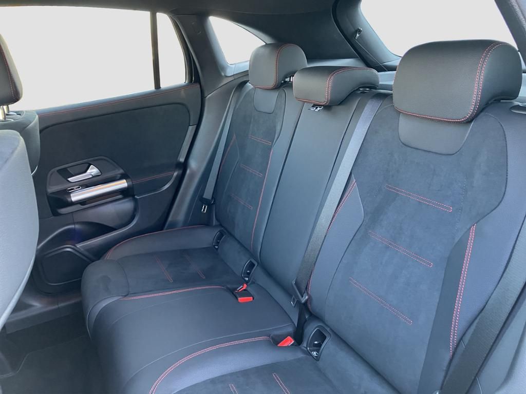 Fahrzeugabbildung Mercedes-Benz GLA 200 AMG*AHZV*M-BEAM*K-GO*KAMERA*DAB*EDW*