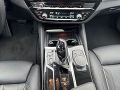 Fahrzeugabbildung BMW 520d Touring Aut. Leder Navi LED Harman