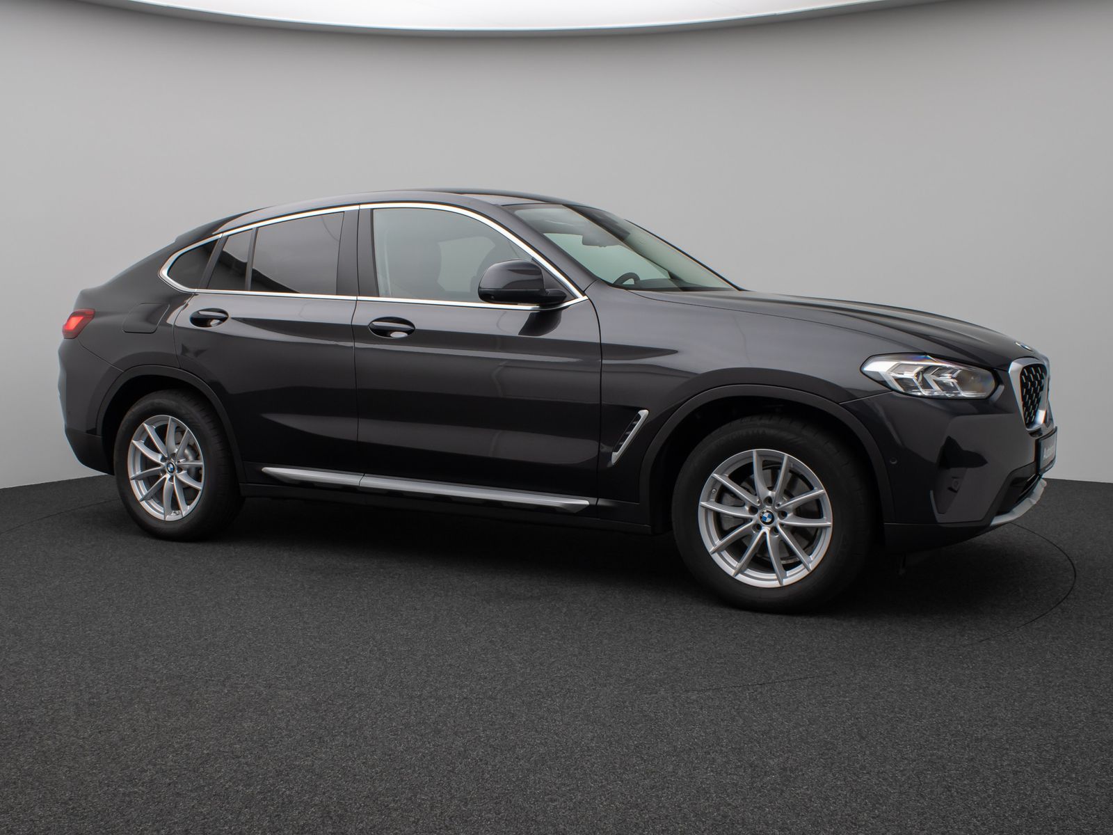 Fahrzeugabbildung BMW X4 xD20d 360°DAB HiFi Fernlichtassist AHK Sport