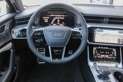 AUDI A6 Avant 45 TFSI quattro S LINE/ MATRIX LED/ B&O AUDI A6 Avant 45 TFSI quattro S LINE/ MATRIX LED/ B&O