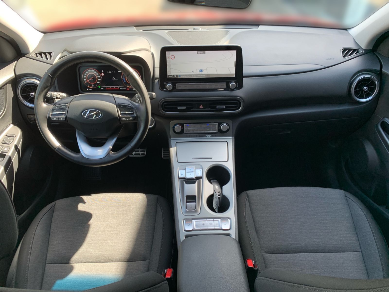 Fahrzeugabbildung Hyundai KONA Edition 30+ 1Hd 8x bereift