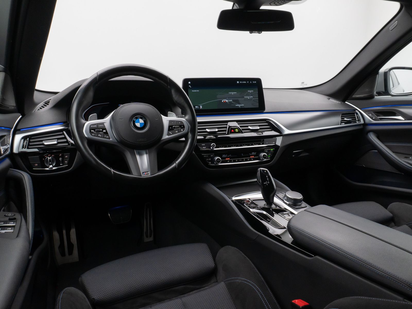 Fahrzeugabbildung BMW 520d M Sport DAB H/K PDC Stop&Go Fernlichtassist