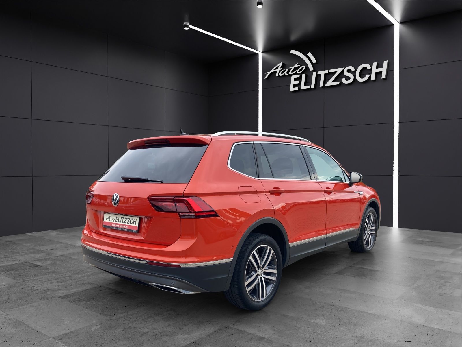 Fahrzeugabbildung Volkswagen Tiguan Allspace TDI Highline DSG 4M STH LED AHK