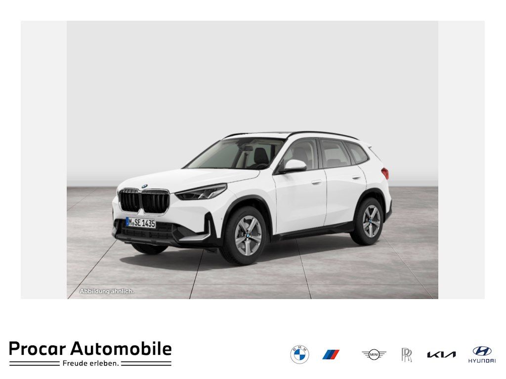 BMW X1 sDrive18i PANO ACC AHK RFK NAVI LED PDC V+H