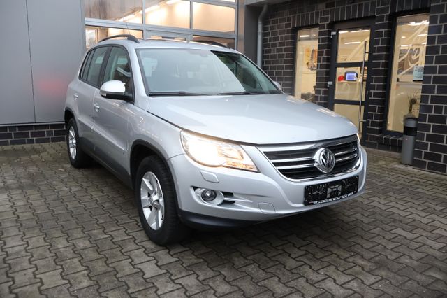 Volkswagen Tiguan Track & Field 4Motion Navi/AHK/