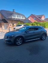 Mercedes-Benz GLA200 AMG Line aus 3. Hand ,Frisch vom Service - Mercedes-Benz GLA 200 in Bonn