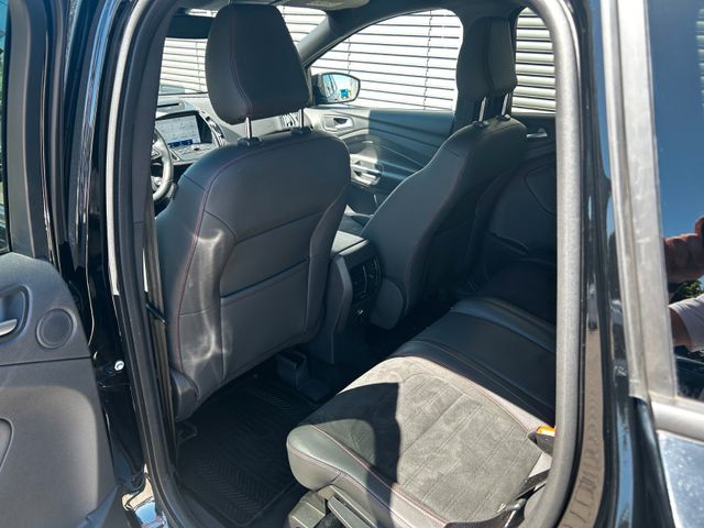 Kuga ST-Line