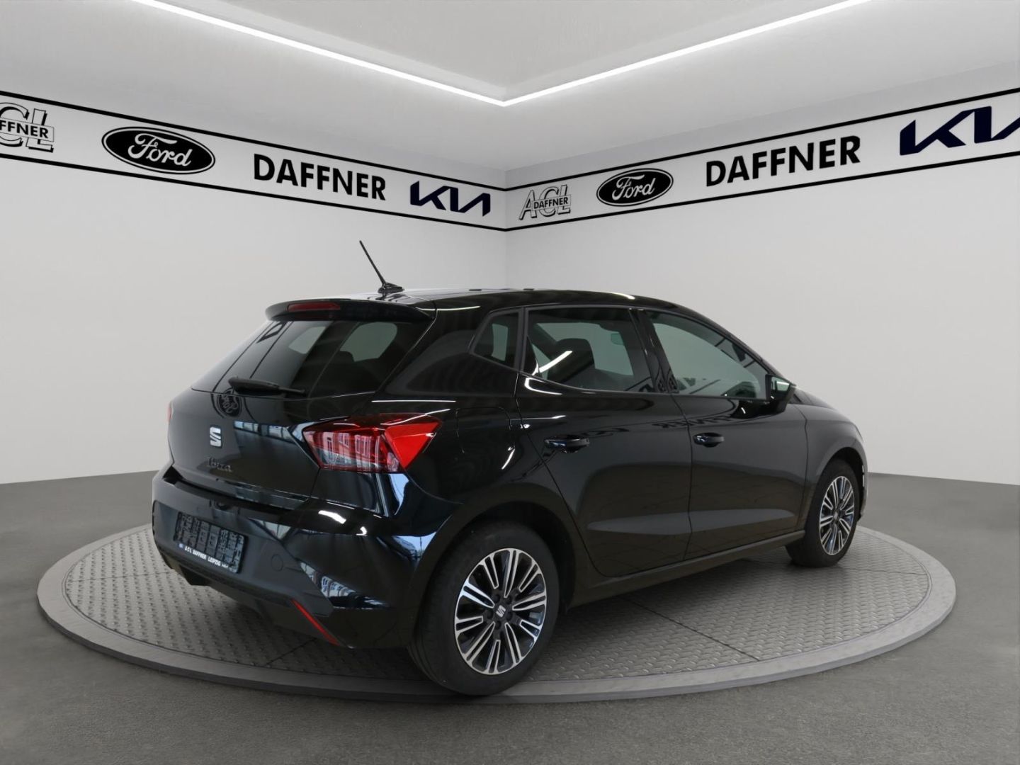 Fahrzeugabbildung SEAT Ibiza 1.0 MPI 59 kW Style Digitales Cockpit LED