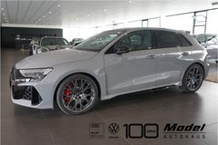 AUDI RS3 Sportback | Pano | Schalensitze | Carbon AUDI RS3 Sportback | Pano | Schalensitze | Carbon
