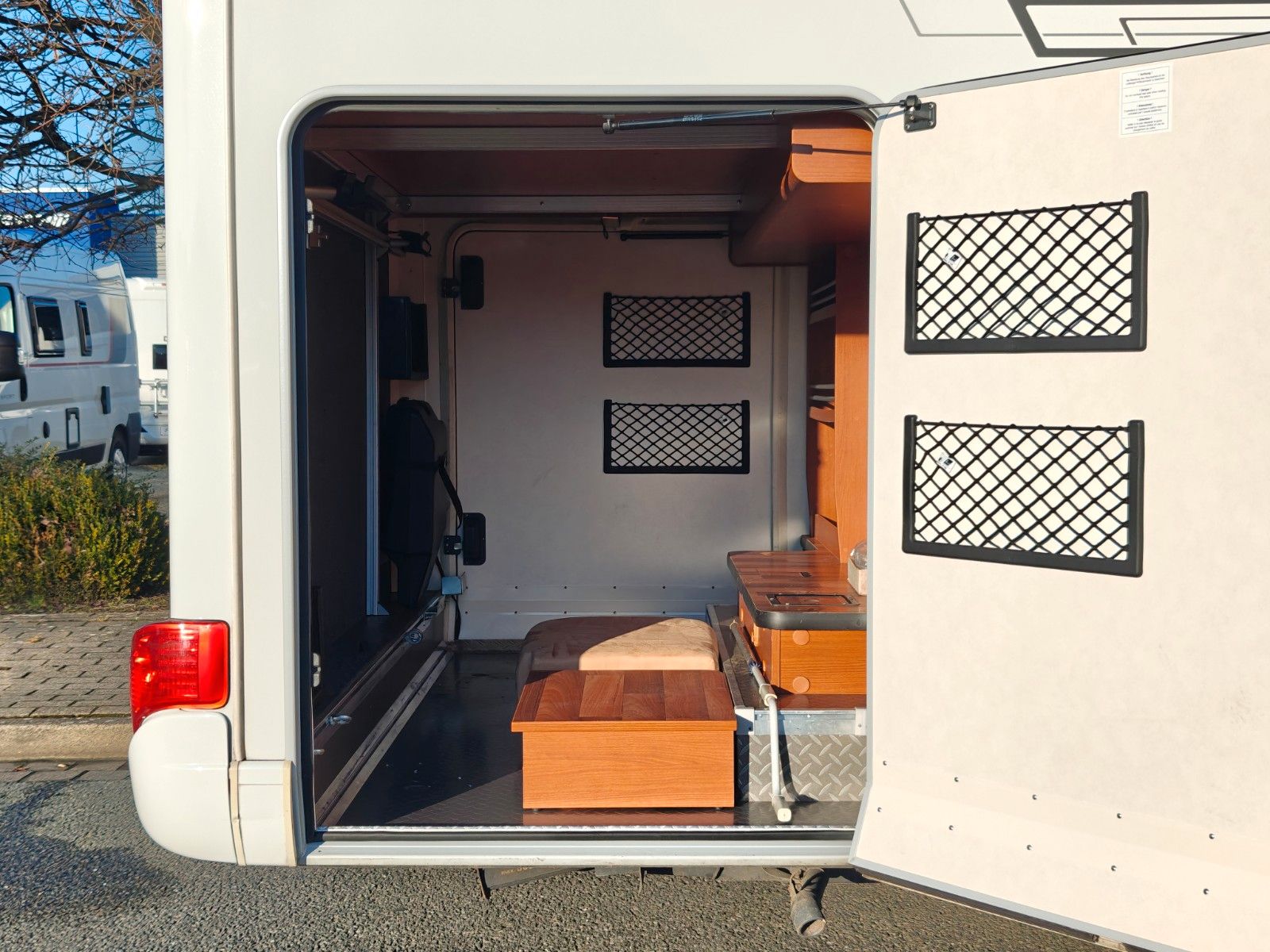 Fahrzeugabbildung HYMER / ERIBA / HYMERCAR B - KLASSE 594 - AUS ERSTBESITZ