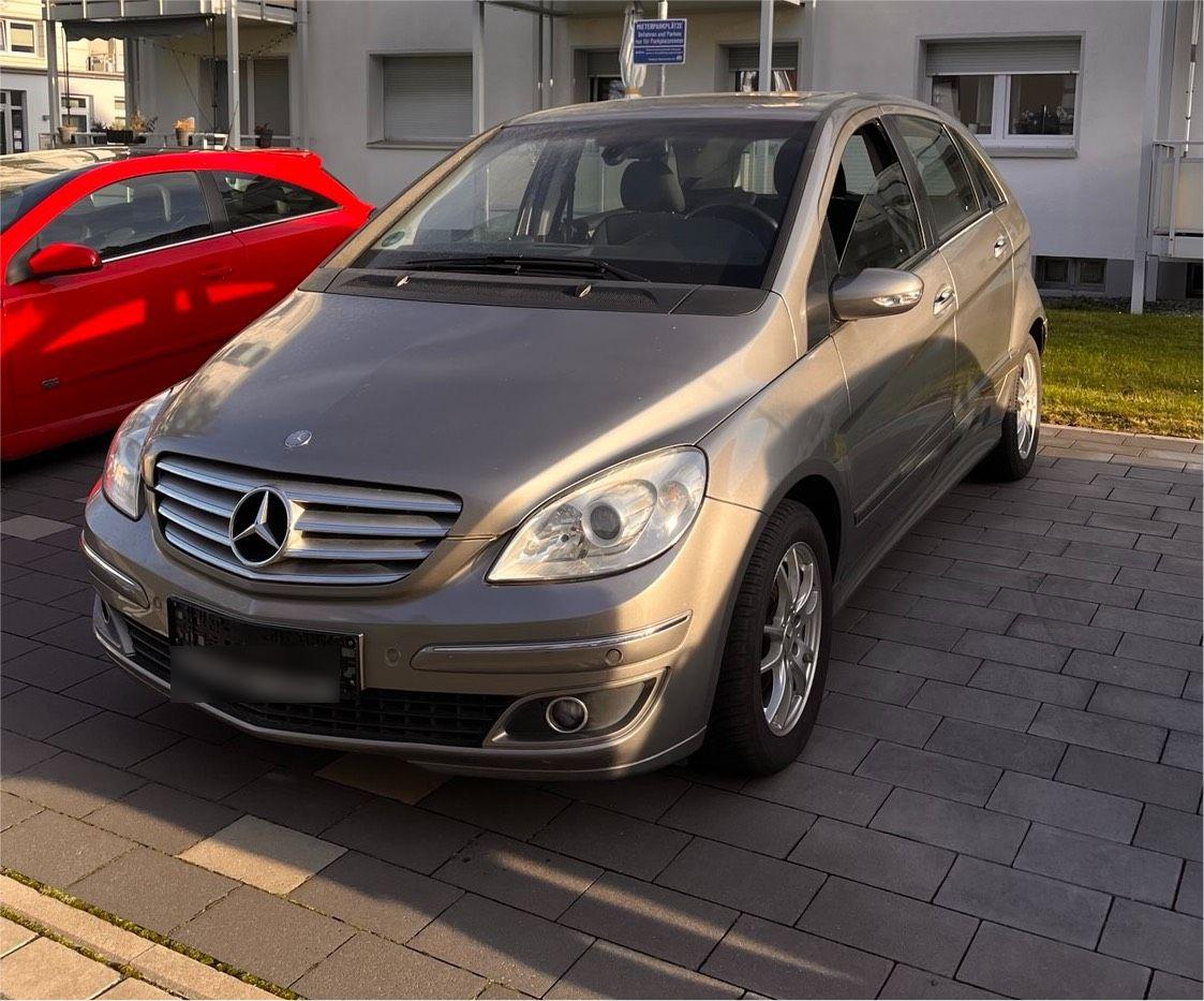 Mercedes-Benz B 170
