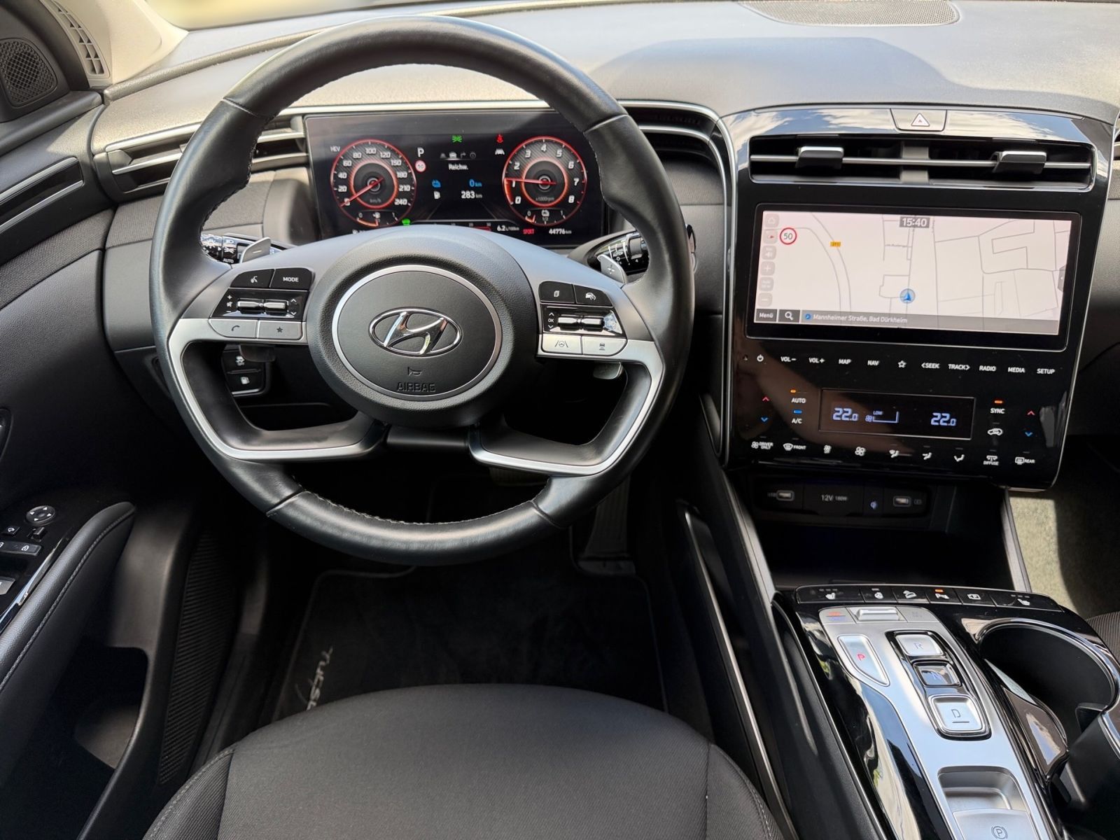 Fahrzeugabbildung Hyundai TUCSON 1.6 T-GDI Trend Plug-In Hybrid 4WD